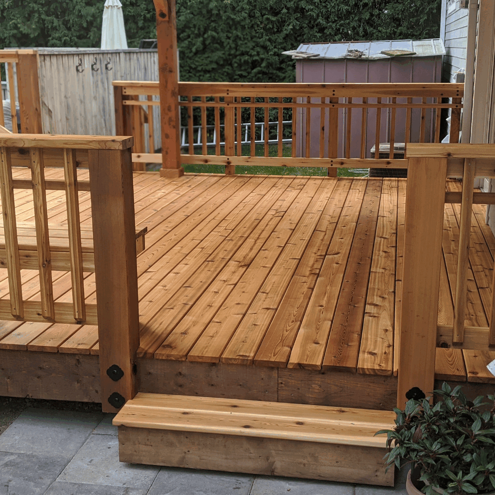 CedarDeckStepDown Cedar Deck with Cedar Step